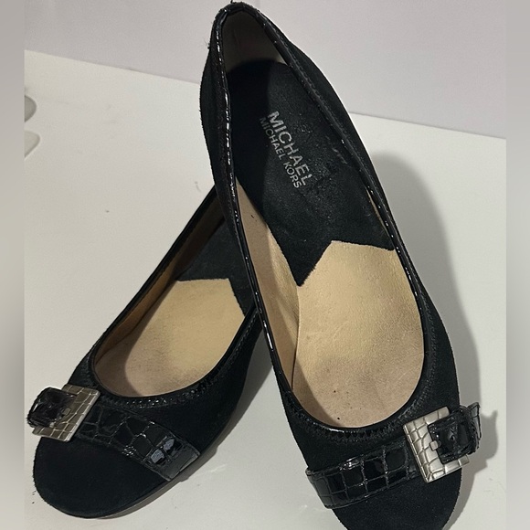 🤩Michael Kors Black Croc-Embossed Buckle Flats, Size 9 - Picture 5 of 9